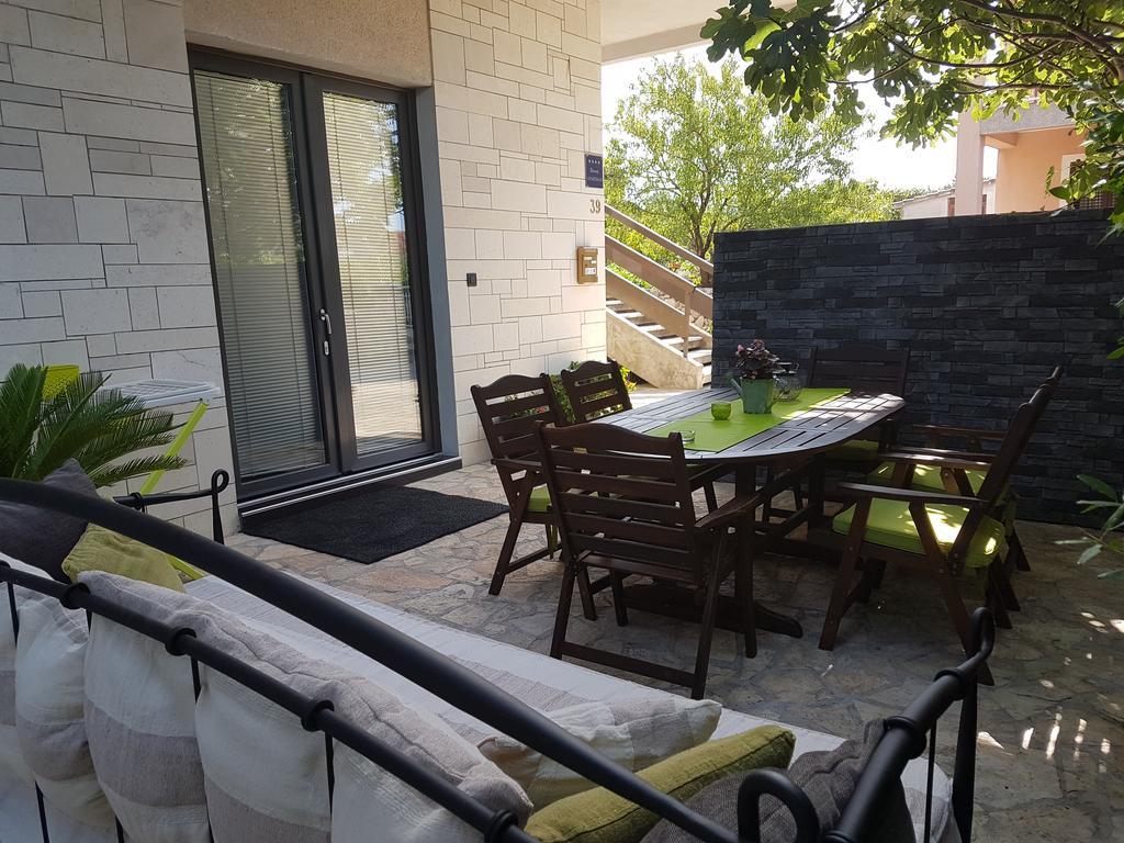 Apartment Adis Шибеник Екстер'єр фото
